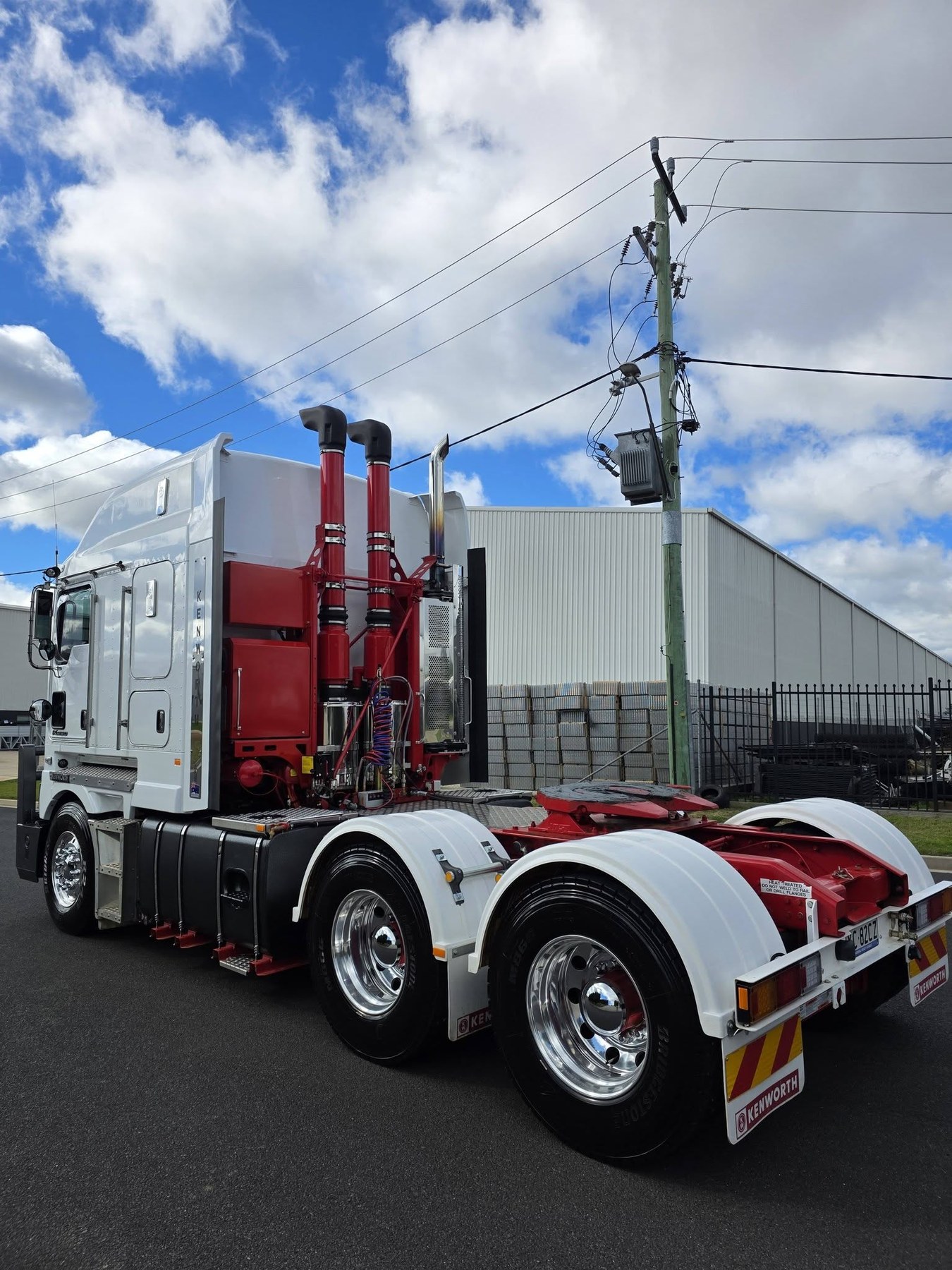 Fleet vehicle tinting Orange - prime mover on the road