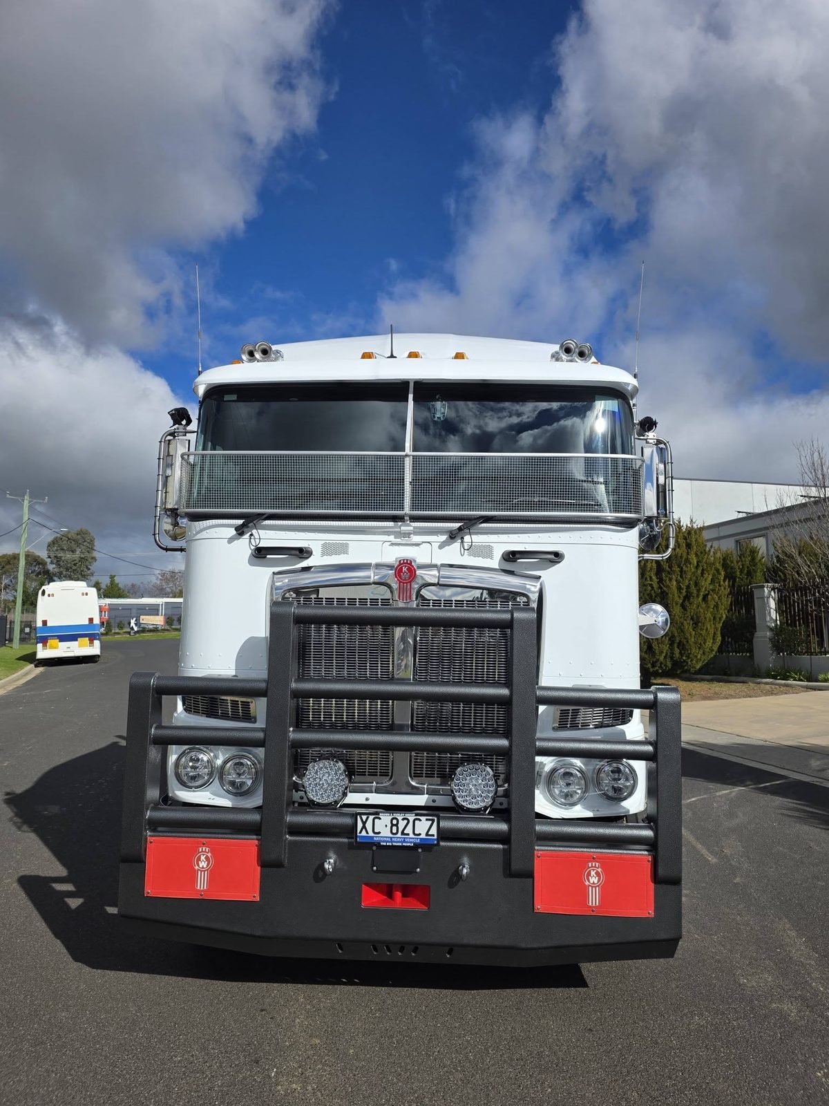 Kenworth truck exterior detailing, Central West NSW