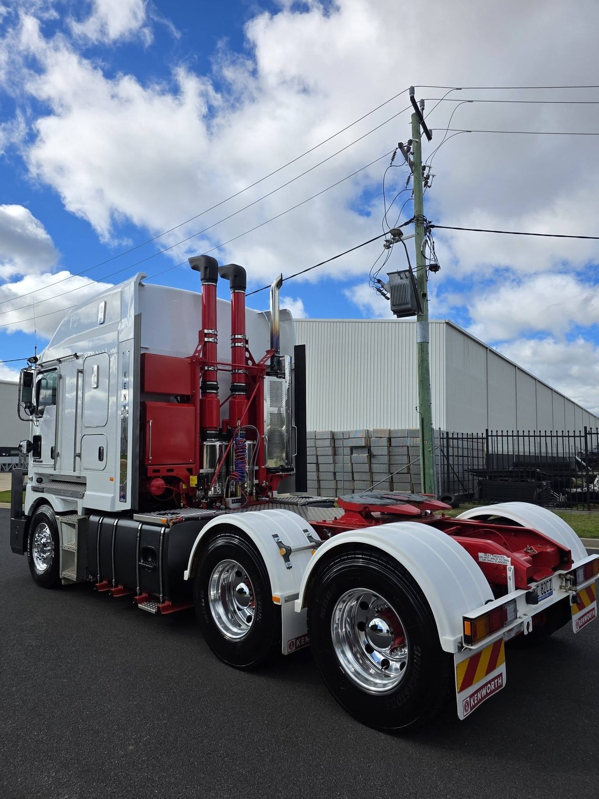 Kenworth truck exterior detailing, Robin Hill